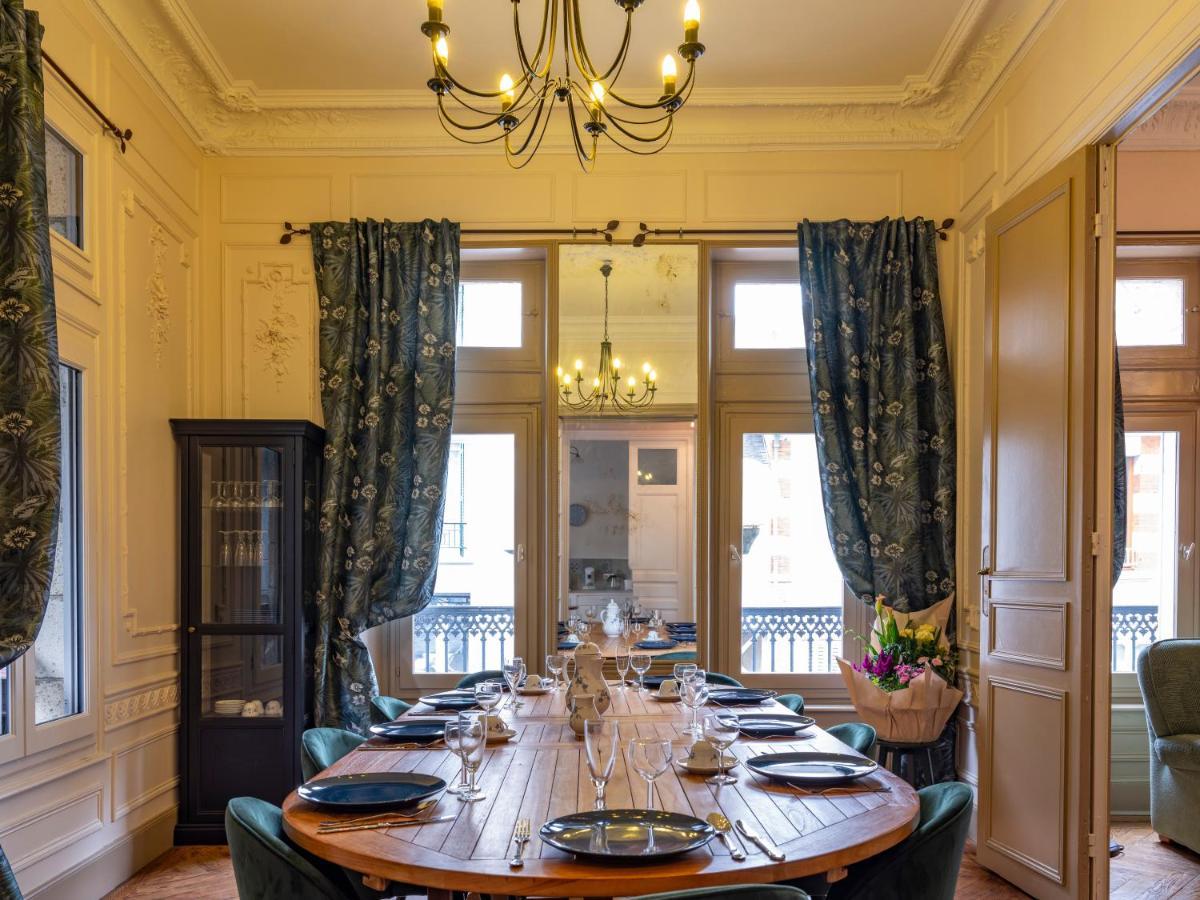 Gite d'étape et de groupe La Villa François Premier La Bourboule Esterno foto