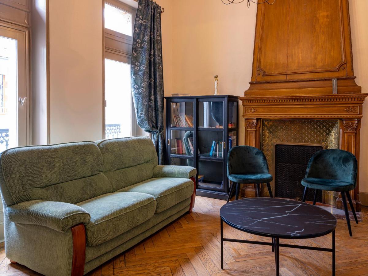 Gite d'étape et de groupe La Villa François Premier La Bourboule Esterno foto